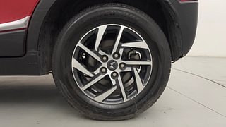 Used 2022 Mahindra XUV 300 W8 AMT (O) Diesel Diesel Automatic tyres LEFT REAR TYRE RIM VIEW