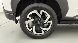 Used 2021 Nissan Magnite XV Premium Turbo CVT Petrol Automatic tyres RIGHT REAR TYRE RIM VIEW