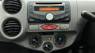 Used 2011 Toyota Etios Liva [2010-2017] G Petrol Manual interior MUSIC SYSTEM & AC CONTROL VIEW
