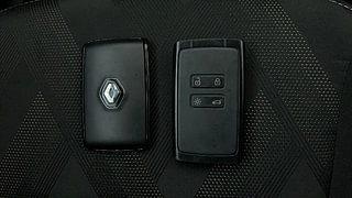 Used 2023 Renault Kiger RXT (O) AMT Petrol Automatic extra CAR KEY VIEW