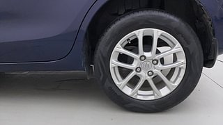 Used 2021 Maruti Suzuki Swift [2017-2021] ZXi AMT Petrol Automatic tyres LEFT REAR TYRE RIM VIEW