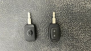 Used 2020 Renault Kwid 1.0 RXT AMT Opt Petrol Automatic extra CAR KEY VIEW