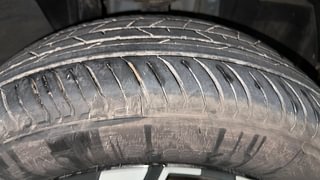 Used 2021 Renault Kiger RXZ AMT Petrol Automatic tyres RIGHT FRONT TYRE TREAD VIEW
