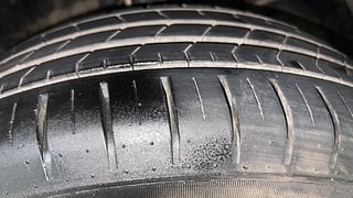 Used 2019 Maruti Suzuki Baleno [2019-2022] Zeta AT Petrol Petrol Automatic tyres RIGHT FRONT TYRE TREAD VIEW