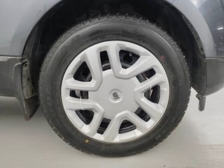 Used 2018 Ford EcoSport [2017-2020] Trend + 1.5L TDCi Diesel Manual tyres RIGHT FRONT TYRE RIM VIEW