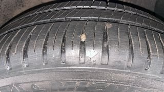 Used 2014 Hyundai Grand i10 [2013-2017] Asta 1.2 Kappa VTVT Petrol Manual tyres RIGHT FRONT TYRE TREAD VIEW