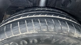 Used 2015 Hyundai Elite i20 [2014-2018] Sportz 1.2 Petrol Manual tyres RIGHT REAR TYRE TREAD VIEW