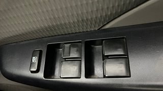 Used 2011 Toyota Etios Liva [2010-2017] G Petrol Manual top_features Power windows