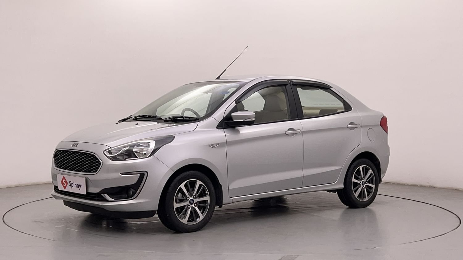 LEFT FRONT CORNER VIEW