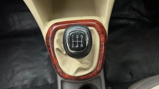 Used 2015 Hyundai Grand i10 [2013-2017] Asta 1.2 Kappa VTVT Petrol Manual interior GEAR  KNOB VIEW