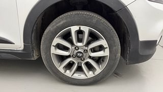 Used 2015 Hyundai i20 Active [2015-2020] 1.4 SX Diesel Manual tyres RIGHT FRONT TYRE RIM VIEW