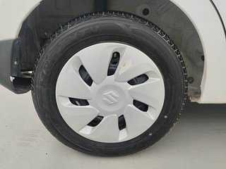 Used 2017 Maruti Suzuki Celerio ZXI Petrol Manual tyres RIGHT REAR TYRE RIM VIEW