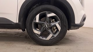 Used 2021 Hyundai Venue [2019-2022] SX 1.0  Turbo Petrol Manual tyres RIGHT FRONT TYRE RIM VIEW