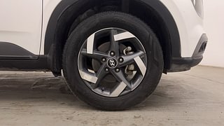 Used 2021 Hyundai Venue SX 1.0  Turbo Petrol Manual tyres RIGHT FRONT TYRE RIM VIEW