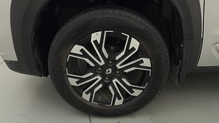 Used 2022 Renault Kiger RXT (O) Turbo CVT Dual Tone Petrol Automatic tyres LEFT FRONT TYRE RIM VIEW