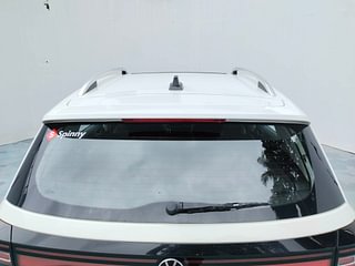 Used 2021 Volkswagen Taigun Topline 1.0 TSI MT Petrol Manual exterior BACK WINDSHIELD VIEW