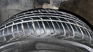 Used 2021 Maruti Suzuki Wagon R 1.0 [2019-2022] LXI CNG Petrol+cng Manual tyres LEFT FRONT TYRE TREAD VIEW