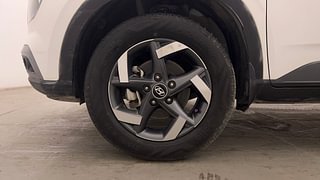 Used 2021 Hyundai Venue [2019-2022] SX 1.0  Turbo Petrol Manual tyres LEFT FRONT TYRE RIM VIEW