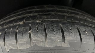 Used 2020 Toyota Glanza [2019-2022] V CVT Petrol Automatic tyres LEFT REAR TYRE TREAD VIEW