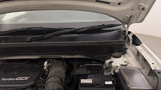 Used 2021 Hyundai Venue SX 1.0  Turbo Petrol Manual engine ENGINE LEFT SIDE HINGE & APRON VIEW
