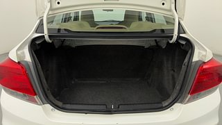 Used 2014 Honda Amaze [2013-2016] 1.2 S i-VTEC Petrol Manual interior DICKY INSIDE VIEW