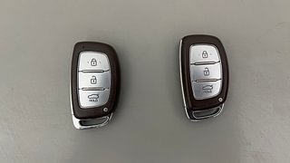 Used 2018 Hyundai Elantra [2016-2022] 2.0 SX(O) AT Petrol Automatic extra CAR KEY VIEW