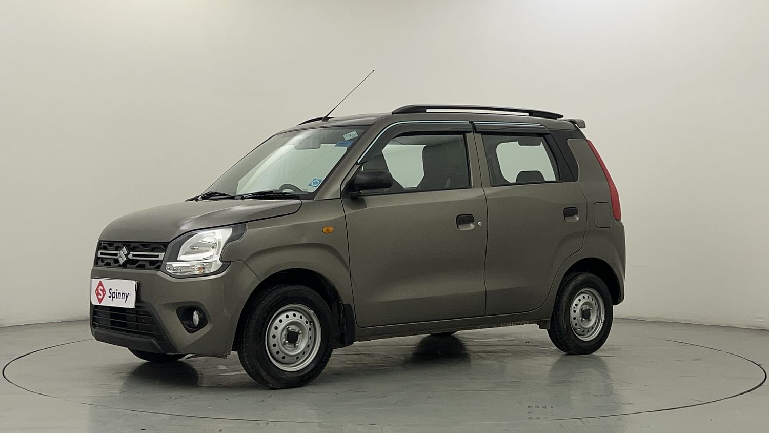 LEFT FRONT CORNER VIEW