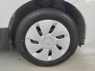 Used 2017 Maruti Suzuki Celerio ZXI Petrol Manual tyres RIGHT FRONT TYRE RIM VIEW