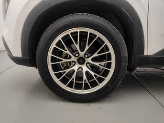 Used 2020 Hyundai Venue [2019-2021] SX 1.0 (O) Turbo Petrol Manual tyres LEFT FRONT TYRE RIM VIEW