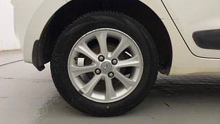 Used 2015 Hyundai Grand i10 [2013-2017] Asta 1.2 Kappa VTVT Petrol Manual tyres RIGHT REAR TYRE RIM VIEW