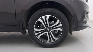 Used 2022 Tata Tiago Revotron XT Petrol Manual tyres RIGHT FRONT TYRE RIM VIEW