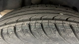 Used 2017 Ford Figo Aspire [2015-2019] Titanium1.5 TDCi Diesel Manual tyres RIGHT REAR TYRE TREAD VIEW