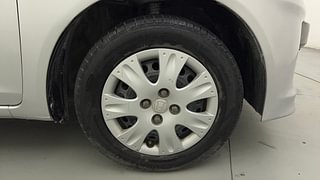 Used 2012 Honda Brio [2011-2016] S MT Petrol Manual tyres RIGHT FRONT TYRE RIM VIEW