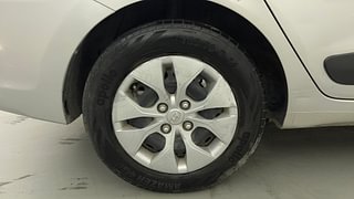 Used 2014 Hyundai Xcent [2014-2017] S Petrol Petrol Manual tyres RIGHT REAR TYRE RIM VIEW