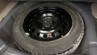 Used 2017 Ford Figo Aspire [2015-2019] Titanium1.5 TDCi Diesel Manual tyres SPARE TYRE VIEW