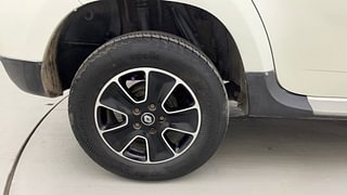 Used 2018 Renault Duster [2015-2019] 110 PS RXZ 4X2 MT Diesel Manual tyres RIGHT REAR TYRE RIM VIEW