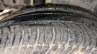 Used 2016 Maruti Suzuki Swift [2011-2017] VXi Petrol Manual tyres RIGHT REAR TYRE TREAD VIEW