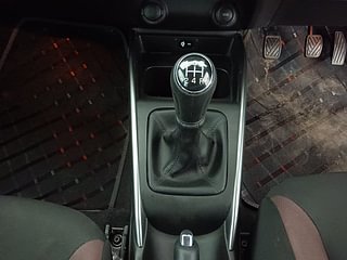 Used 2023 Maruti Suzuki Fronx Alpha 1.0L Turbo MT Petrol Manual interior GEAR  KNOB VIEW