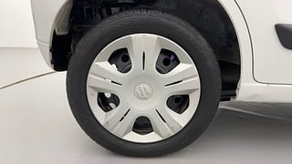 Used 2017 Maruti Suzuki Wagon R 1.0 [2010-2019] VXi Petrol Manual tyres RIGHT REAR TYRE RIM VIEW