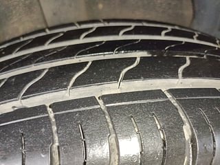 Used 2022 Nissan Magnite XE Petrol Manual tyres RIGHT REAR TYRE TREAD VIEW