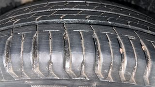 Used 2023 Maruti Suzuki New Ertiga VXI AT Petrol Automatic tyres RIGHT REAR TYRE TREAD VIEW