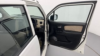 Used 2017 Maruti Suzuki Wagon R 1.0 [2010-2019] VXi Petrol Manual interior RIGHT FRONT DOOR OPEN VIEW