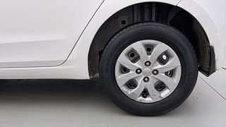 Used 2017 Hyundai Elite i20 [2014-2018] Magna 1.2 Petrol Manual tyres LEFT REAR TYRE RIM VIEW