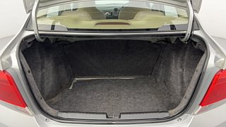 Used 2017 Honda Amaze 1.2 VX (O) Petrol Manual interior DICKY INSIDE VIEW