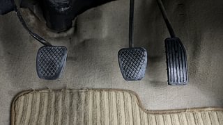 Used 2017 Honda Amaze 1.2 VX (O) Petrol Manual interior PEDALS VIEW