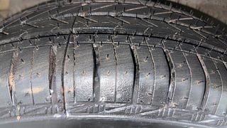 Used 2014 Hyundai i20 [2012-2014] Magna (O) 1.4 CRDI Diesel Manual tyres RIGHT REAR TYRE TREAD VIEW
