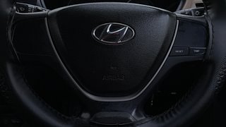 Used 2017 Hyundai Elite i20 [2014-2018] Magna 1.2 Petrol Manual top_features Steering mounted controls