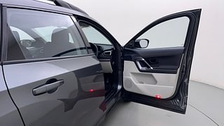 Used 2022 Tata Safari XM Diesel Manual interior RIGHT FRONT DOOR OPEN VIEW