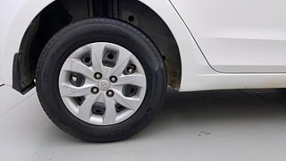 Used 2017 Hyundai Elite i20 [2014-2018] Magna 1.2 Petrol Manual tyres RIGHT REAR TYRE RIM VIEW
