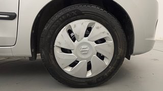 Used 2015 Maruti Suzuki Celerio VXI Petrol Manual tyres RIGHT FRONT TYRE RIM VIEW